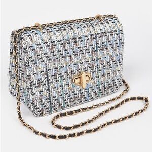 Tweed Crossbody Flap Bag with Gold Chain – Chic & Classic